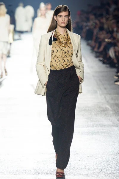 Look 7